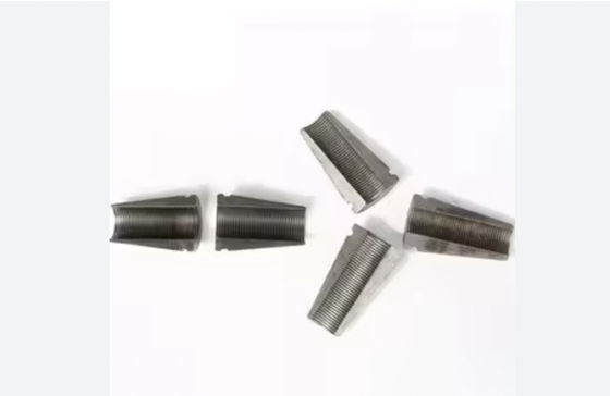 Posti di acciaio in lega con cunee tese Buona resistenza alla corrosione Per soluzioni di costruzione