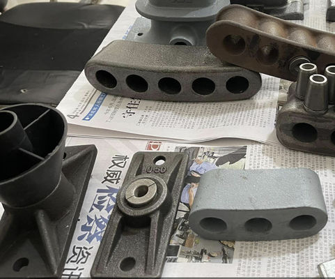 Sistema di post-tensione in acciaio resistente al sisma resistente