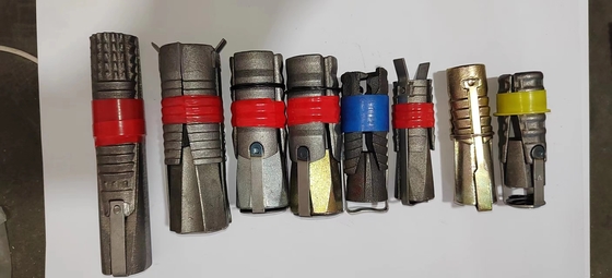 Kit di bulloni per ancoraggio di espansione con filo metrico e guscio di espansione